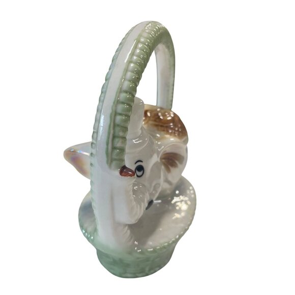 Handcrafted Lusterware Porcelain Elephant In A Basket made in Brazil #1906 - Picture 2 of 8
